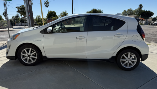 2017 Toyota Prius c One