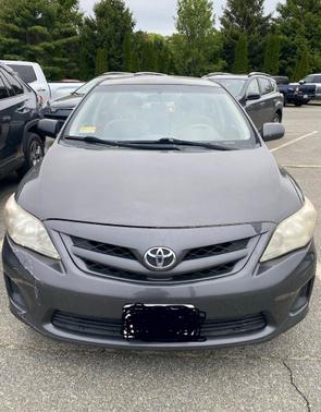 Gray 2011 Toyota Corolla LE