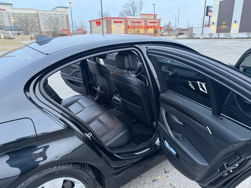 2012 BMW 528 i xDrive