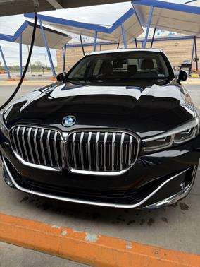 2022 BMW 745e xDrive