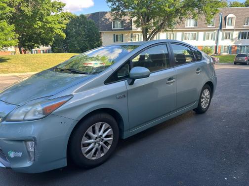 2012 Toyota Prius Plug-in Advanced