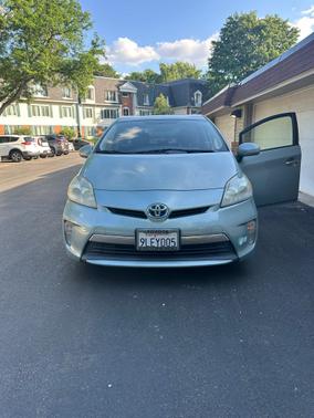 2012 Toyota Prius Plug-in Advanced