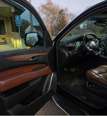 2019 Cadillac Escalade Luxury