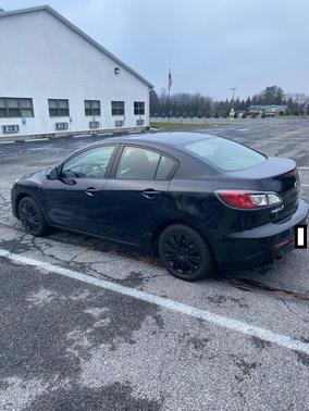 2013 Mazda Mazda3 i Sport