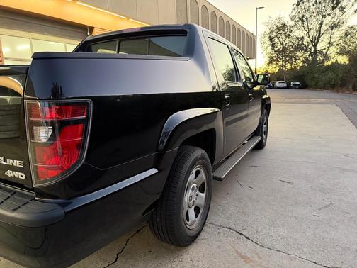 Black 2014 Honda Ridgeline RT