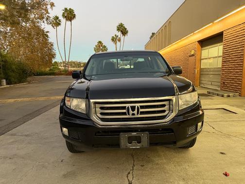 Black 2014 Honda Ridgeline RT