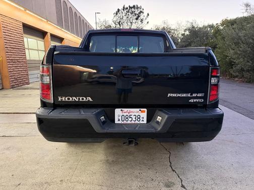 Black 2014 Honda Ridgeline RT