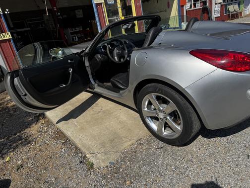 2007 Pontiac Solstice Base