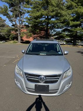 2011 Volkswagen Tiguan SE