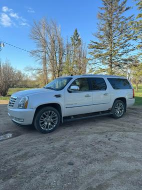 2011 Cadillac Escalade ESV Premium