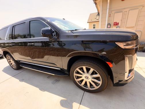 2023 Cadillac Escalade ESV Premium Luxury