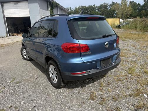 Blue 2017 Volkswagen Tiguan Limited 2.0T