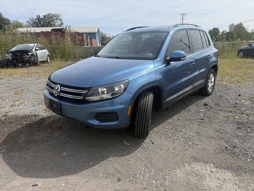 Blue 2017 Volkswagen Tiguan Limited 2.0T