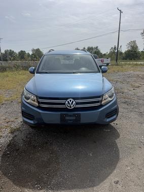 Blue 2017 Volkswagen Tiguan Limited 2.0T