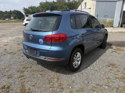 Blue 2017 Volkswagen Tiguan Limited 2.0T
