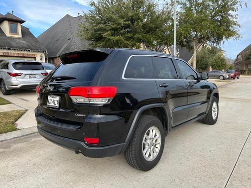 Black 2018 Jeep Grand Cherokee Laredo