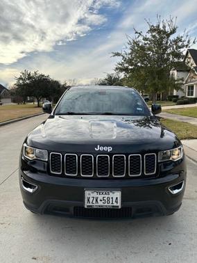 Black 2018 Jeep Grand Cherokee Laredo