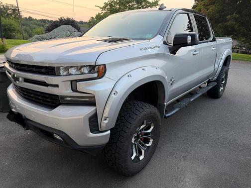Gray 2019 Chevrolet Silverado 1500 RST