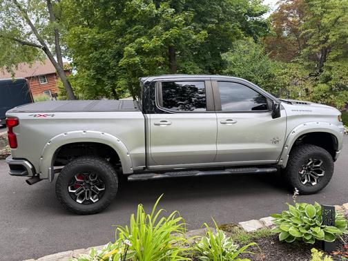 Gray 2019 Chevrolet Silverado 1500 RST