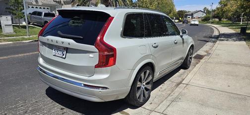 Silver 2022 Volvo XC90 Recharge Plug-In Hybrid T8 Inscription 7 Passenger