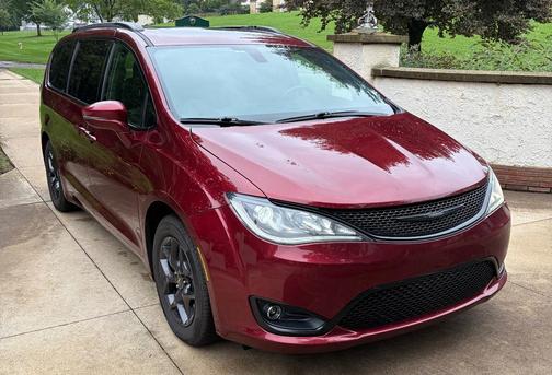 Red 2020 Chrysler Pacifica Limited