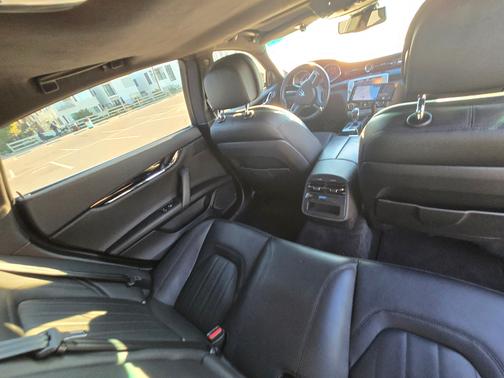 Black 2016 Maserati Quattroporte S