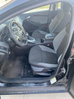 Black 2013 Ford Focus SE