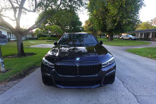 2020 BMW 740 i