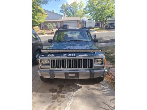 Green 1996 Jeep Cherokee Country