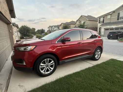 Red 2020 Ford Edge SEL