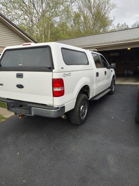 White 2005 Ford F-150 XLT Crew Cab