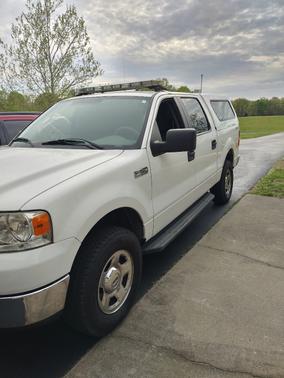 White 2005 Ford F-150 XLT Crew Cab