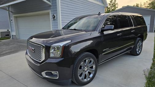 2017 GMC Yukon XL Denali