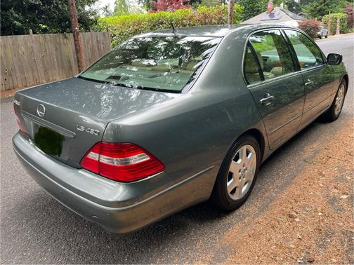 2004 Lexus LS 430 Base