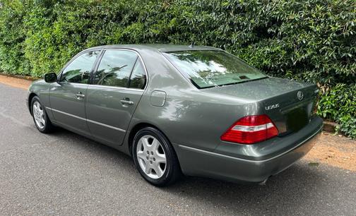 2004 Lexus LS 430 Base