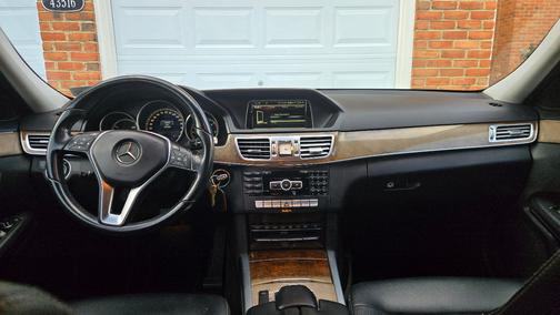 2014 Mercedes-Benz E-Class E 250 BlueTEC 4MATIC
