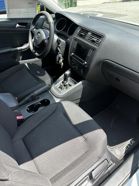 White 2016 Volkswagen Jetta 1.4T S