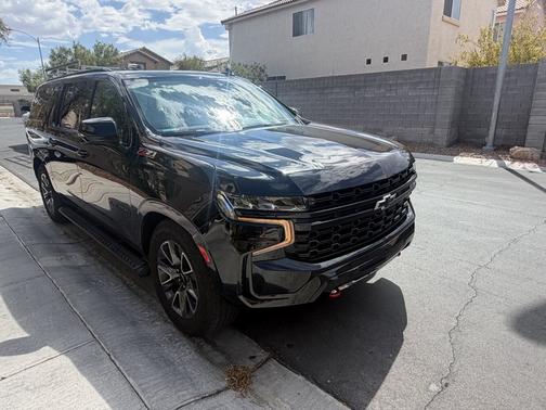 Black 2023 Chevrolet Suburban Z71
