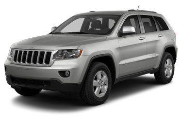 side view of 2013 Grand Cherokee Jeep