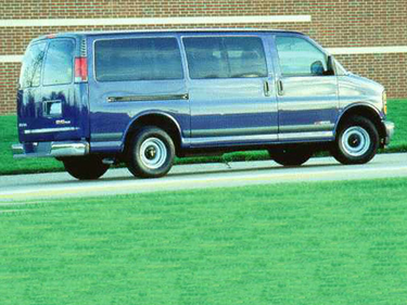 side view of 1996 Savana 1500 GMC
