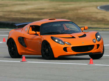 side view of 2006 Elise Lotus