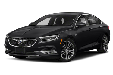 side view of 2018 Regal Sportback Buick