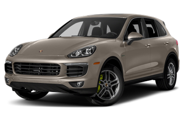 side view of 2017 Cayenne E-Hybrid Porsche