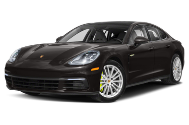side view of 2019 Panamera E-Hybrid Porsche