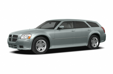 side view of 2006 Magnum Dodge