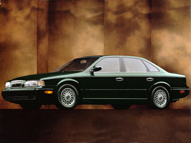 side view of 1995 Q45 INFINITI