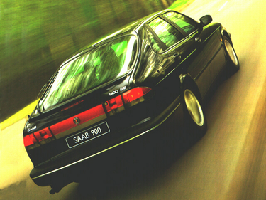 side view of 1996 900 Saab