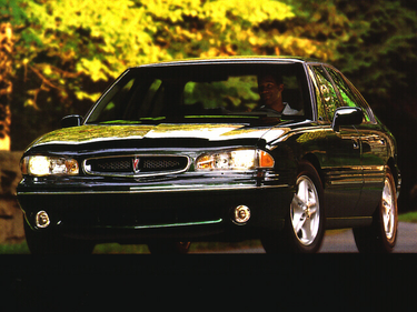 side view of 1996 Bonneville Pontiac