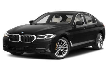 side view of 2022 530e BMW