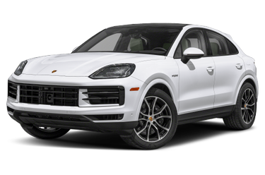 side view of 2025 Cayenne Porsche